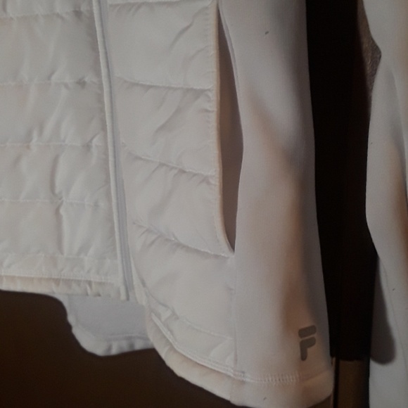 Fila Winter coat size L/ BUNDLE ONLY 2or more items - Picture 2 of 5